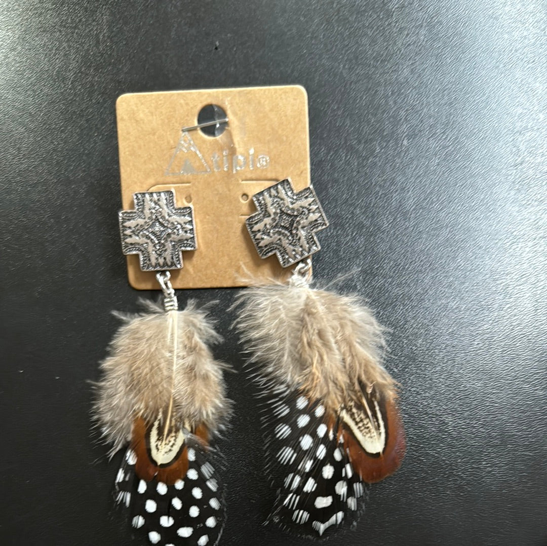 feather dangle earring