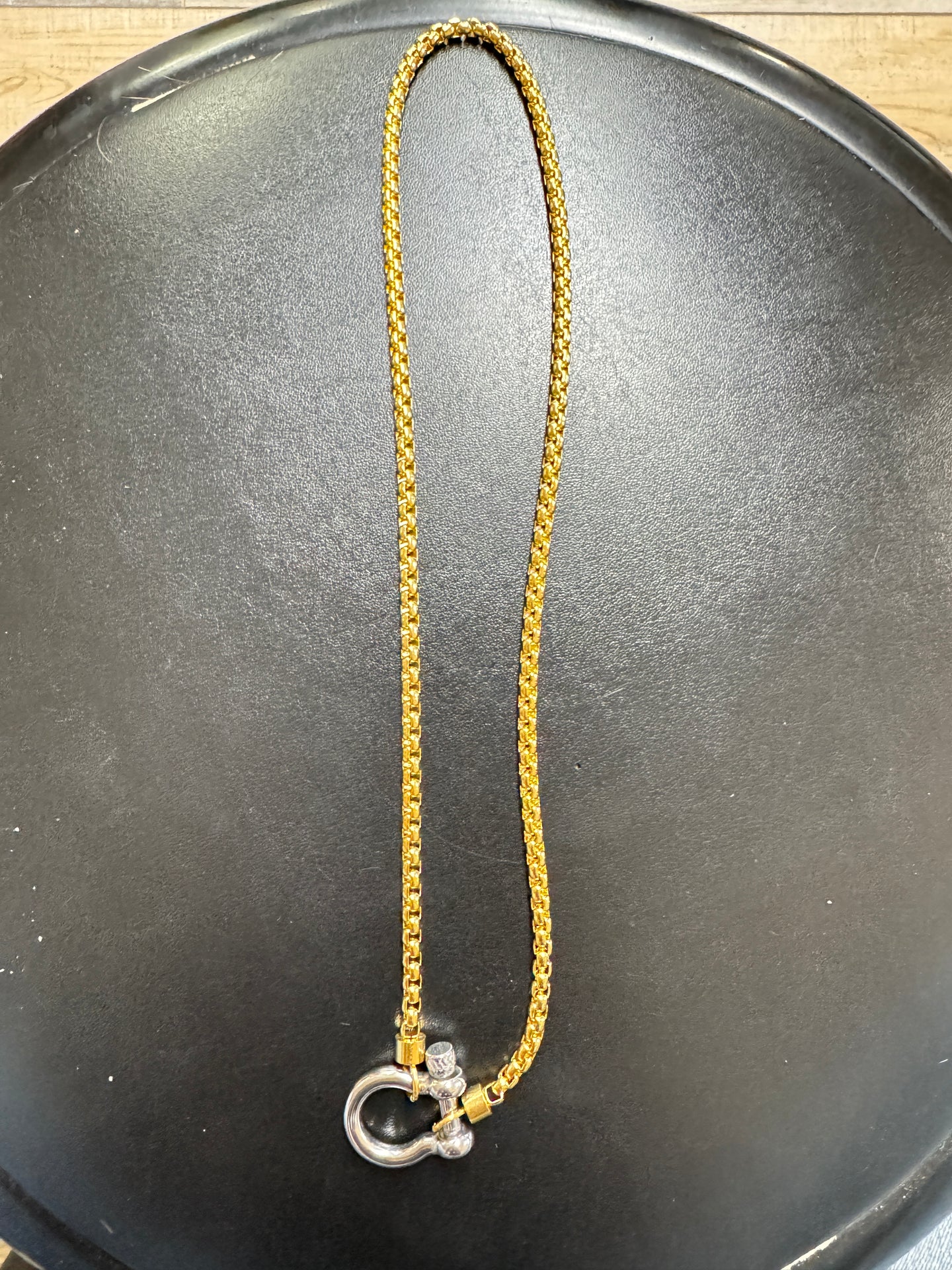 Lock necklace