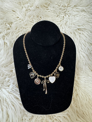Charm necklace checkered